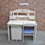 karimoku カリモク 白家具 ホワイト家具 学習机 勉強机 セット 幅110cm 奥行70cmを買い取りました♪(^_-)-☆