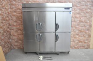 フクシマ 縦型冷凍冷蔵庫 URN-182PMD6 業務用6ドア フリーザー 冷凍ストッカーを買い取りました♪(^_-)-☆