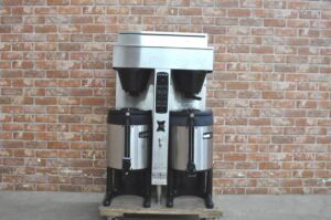 マグナ FETCO コーヒーブリューワー CBS-2042e 単相200V コーヒーメーカー 業務用を買い取りました♪(^_-)-☆