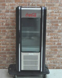 FRIGO REX MINI RETRO-BLACK 冷蔵ショーケース W464×D459×H1026 CocaCola コカ・コーラ 業務用を買い取りました♪(^_-)-☆