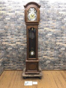 ヴィンテージ ベルギー製 TempusFugit 重錘式 ホールクロック 柱時計 置時計 振り子時計を買い取りました♪(^_-)-☆